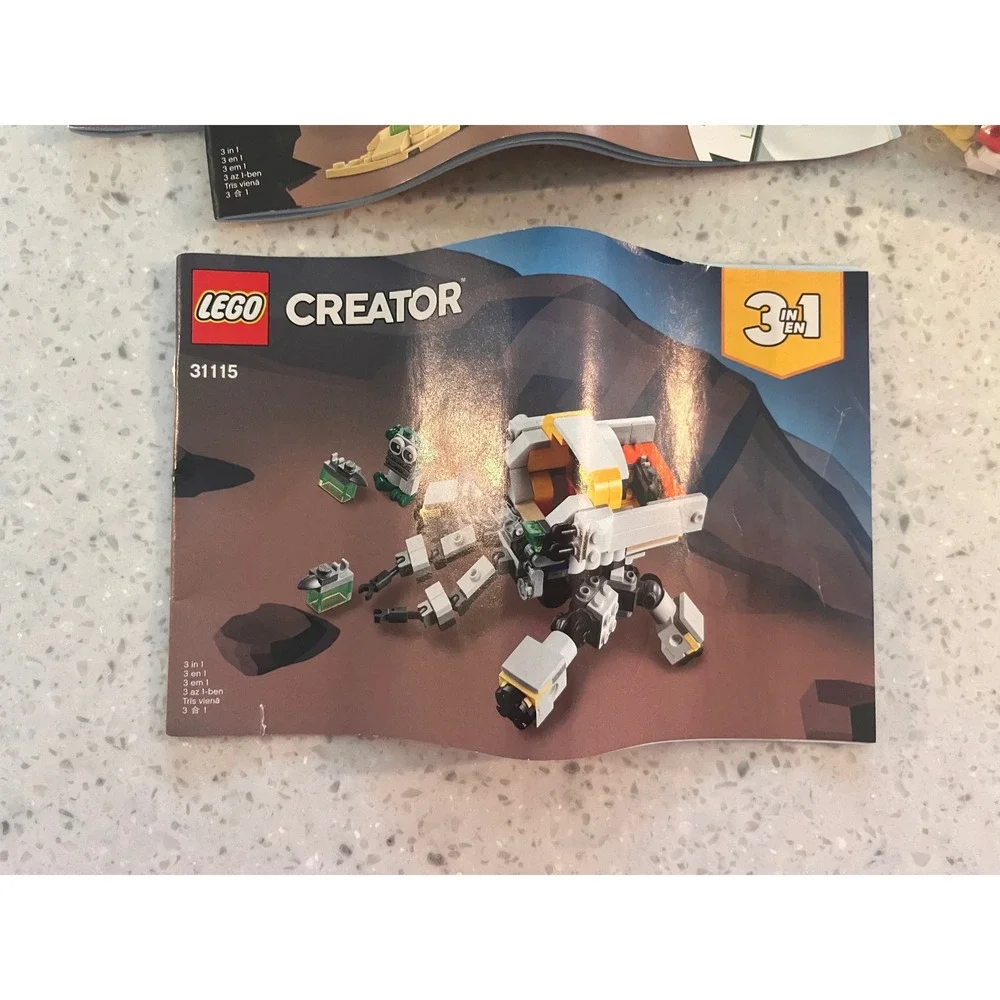LEGO Creator 3in1 Space Mining Mech 31115 Building Kit Mech Robot Alien Figure - Picture 3 of 6